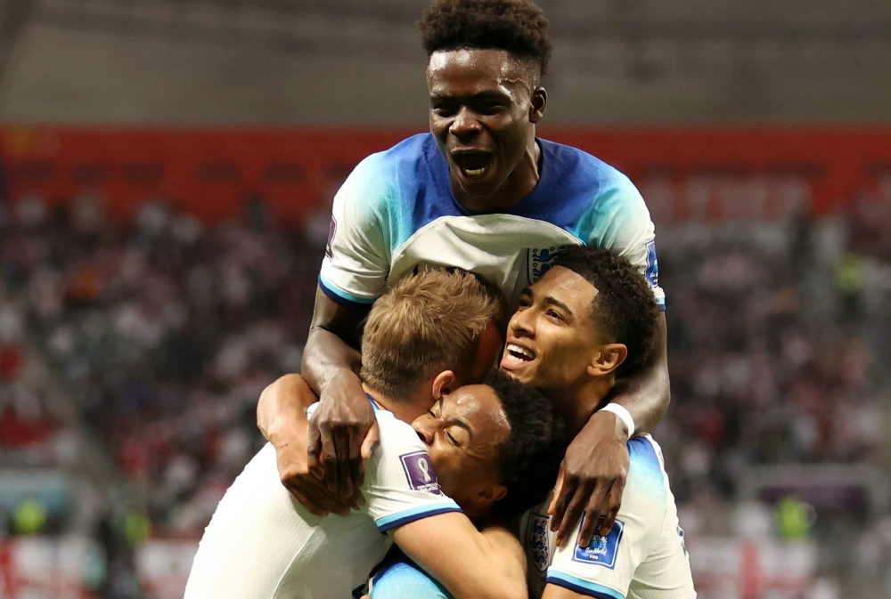 开云官网-英格兰队碾压中国队，梁靖崑扛起全队