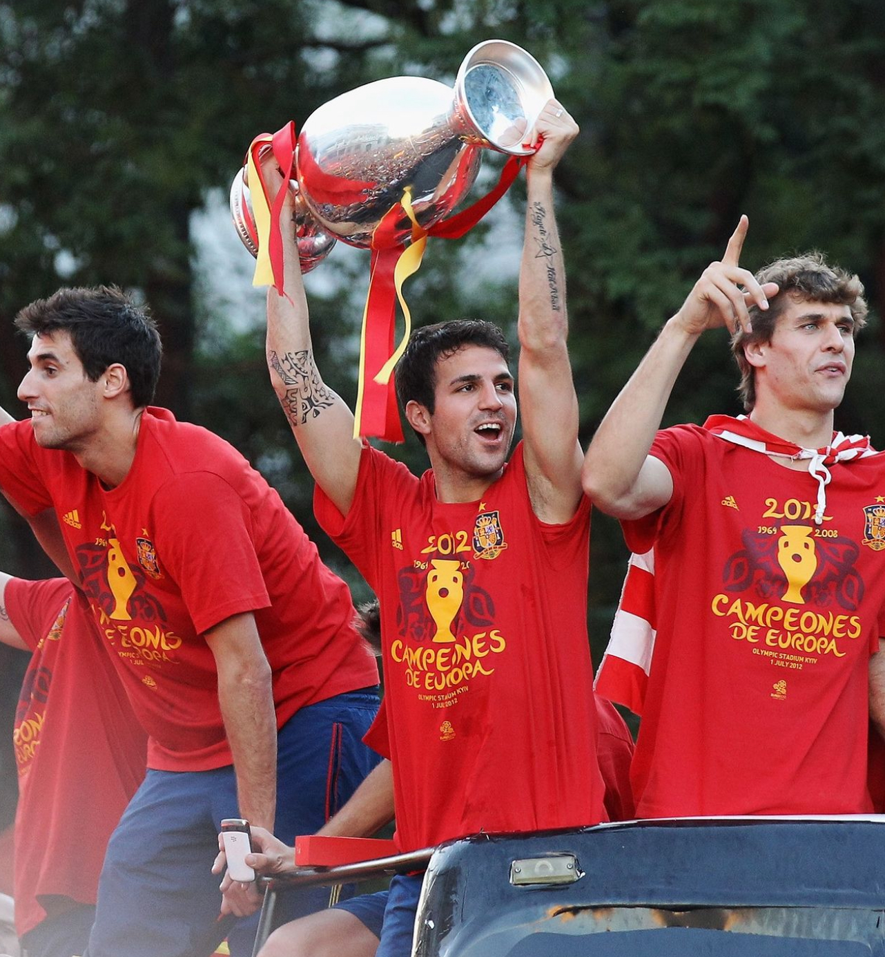 开云足球直播-塞内加尔爆冷比利时，范佩西高光表现