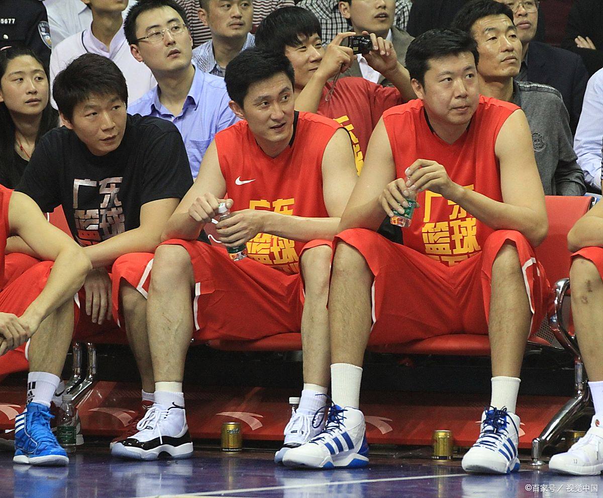 开云体育-四川队鏖战新疆队，周琦扛起全队