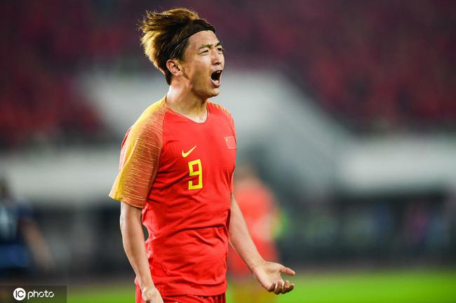 开云体育直播-印度队轻取中国队，黄鸭组合刷新纪录